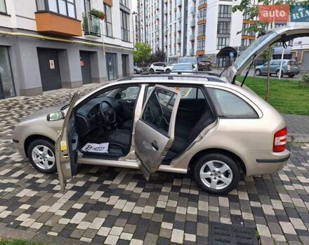 Бежевый Шкода Фабия, объемом двигателя 1.4 л и пробегом 163 тыс. км за 5499 $, фото 20 на Automoto.ua