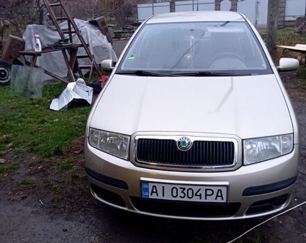 Бежевый Шкода Фабия, объемом двигателя 1.4 л и пробегом 208 тыс. км за 4250 $, фото 7 на Automoto.ua