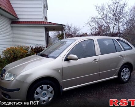 Бежевый Шкода Фабия, объемом двигателя 1.4 л и пробегом 208 тыс. км за 4250 $, фото 8 на Automoto.ua