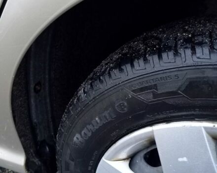 Бежевый Шкода Фабия, объемом двигателя 1.4 л и пробегом 208 тыс. км за 4250 $, фото 10 на Automoto.ua