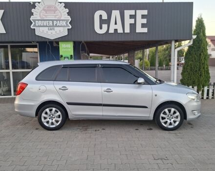 Бежевый Шкода Фабия, объемом двигателя 1.2 л и пробегом 130 тыс. км за 5576 $, фото 1 на Automoto.ua