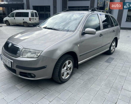 Бежевый Шкода Фабия, объемом двигателя 1.39 л и пробегом 252 тыс. км за 4200 $, фото 15 на Automoto.ua