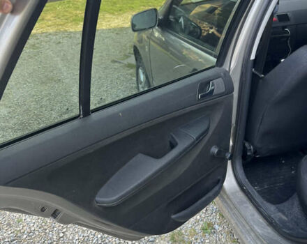 Бежевый Шкода Фабия, объемом двигателя 1.39 л и пробегом 252 тыс. км за 4200 $, фото 4 на Automoto.ua