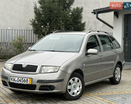 Бежевый Шкода Фабия, объемом двигателя 1.2 л и пробегом 183 тыс. км за 3850 $, фото 1 на Automoto.ua