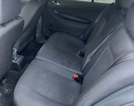 Бежевый Шкода Фабия, объемом двигателя 1.39 л и пробегом 252 тыс. км за 4200 $, фото 3 на Automoto.ua