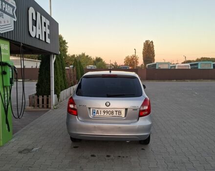 Бежевый Шкода Фабия, объемом двигателя 1.2 л и пробегом 130 тыс. км за 5576 $, фото 2 на Automoto.ua