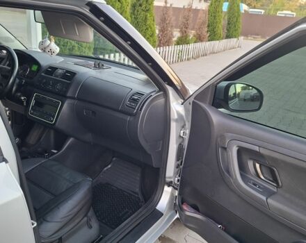 Бежевый Шкода Фабия, объемом двигателя 1.2 л и пробегом 130 тыс. км за 5576 $, фото 9 на Automoto.ua