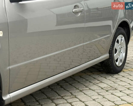 Бежевый Шкода Фабия, объемом двигателя 1.2 л и пробегом 183 тыс. км за 3850 $, фото 4 на Automoto.ua