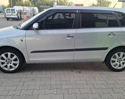 Бежевый Шкода Фабия, объемом двигателя 1.2 л и пробегом 130 тыс. км за 5576 $, фото 3 на Automoto.ua