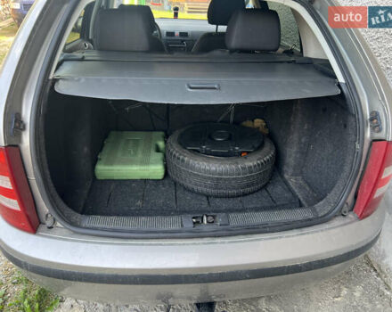 Бежевый Шкода Фабия, объемом двигателя 1.39 л и пробегом 252 тыс. км за 4200 $, фото 6 на Automoto.ua