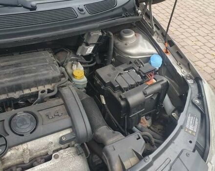 Бежевый Шкода Фабия, объемом двигателя 1.4 л и пробегом 190 тыс. км за 5750 $, фото 44 на Automoto.ua