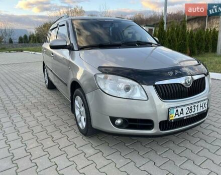 Шкода Фабия 2008 в Калиновке на Automoto.ua Бежевый Шкода Фабия, объемом двигателя 1.39 л и пробегом 300 тыс. км за 4499 $, фото 16 на Automoto.ua
