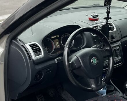 Бежевий Шкода Фабія, об'ємом двигуна 1.4 л та пробігом 500 тис. км за 6300 $, фото 4 на Automoto.ua