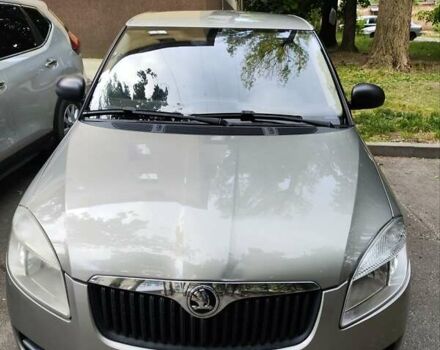 Бежевый Шкода Фабия, объемом двигателя 1.2 л и пробегом 198 тыс. км за 4500 $, фото 3 на Automoto.ua