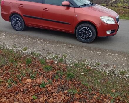 Бежевый Шкода Фабия, объемом двигателя 1.4 л и пробегом 340 тыс. км за 4350 $, фото 2 на Automoto.ua