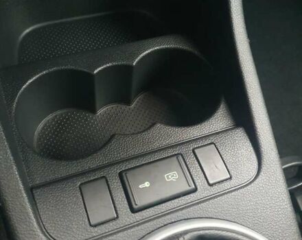 Бежевый Шкода Фабия, объемом двигателя 1.4 л и пробегом 190 тыс. км за 5750 $, фото 57 на Automoto.ua