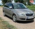 Бежевий Шкода Фабія, об'ємом двигуна 1.6 л та пробігом 165 тис. км за 7500 $, фото 1 на Automoto.ua