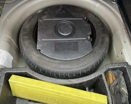 Бежевый Шкода Фабия, объемом двигателя 1.6 л и пробегом 225 тыс. км за 5750 $, фото 10 на Automoto.ua