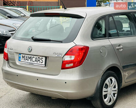 Бежевий Шкода Фабія, об'ємом двигуна 1.4 л та пробігом 196 тис. км за 5600 $, фото 4 на Automoto.ua