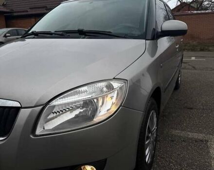 Бежевый Шкода Фабия, объемом двигателя 1.6 л и пробегом 278 тыс. км за 6150 $, фото 2 на Automoto.ua