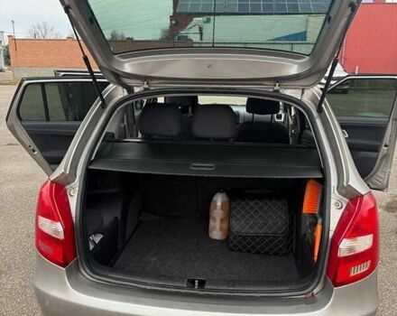 Бежевый Шкода Фабия, объемом двигателя 1.6 л и пробегом 278 тыс. км за 6150 $, фото 6 на Automoto.ua