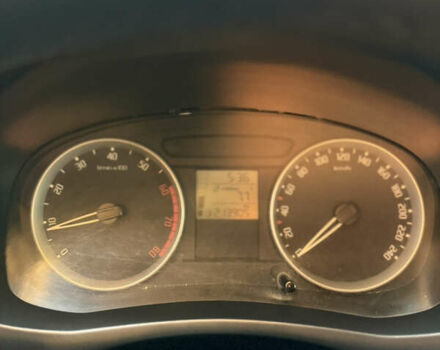 Бежевый Шкода Фабия, объемом двигателя 1.39 л и пробегом 215 тыс. км за 6299 $, фото 15 на Automoto.ua