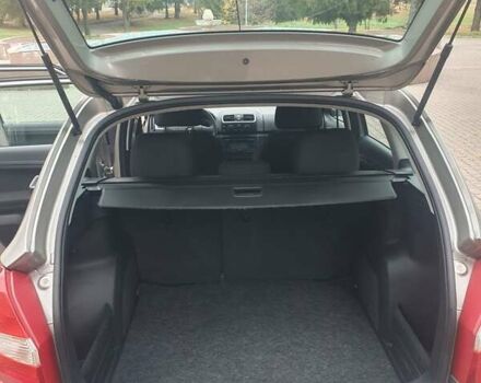 Бежевый Шкода Фабия, объемом двигателя 1.4 л и пробегом 190 тыс. км за 5750 $, фото 15 на Automoto.ua