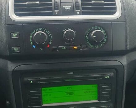 Бежевый Шкода Фабия, объемом двигателя 1.4 л и пробегом 190 тыс. км за 5750 $, фото 55 на Automoto.ua