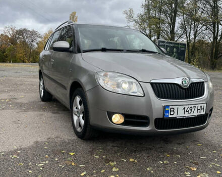 Бежевый Шкода Фабия, объемом двигателя 1.6 л и пробегом 225 тыс. км за 5750 $, фото 22 на Automoto.ua