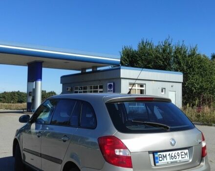 Бежевый Шкода Фабия, объемом двигателя 0 л и пробегом 202 тыс. км за 4800 $, фото 3 на Automoto.ua