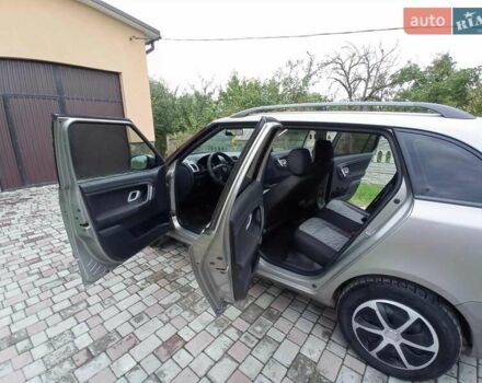 Бежевий Шкода Фабія, об'ємом двигуна 1.2 л та пробігом 314 тис. км за 4000 $, фото 7 на Automoto.ua