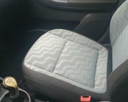 Бежевый Шкода Фабия, объемом двигателя 1.4 л и пробегом 190 тыс. км за 5750 $, фото 50 на Automoto.ua