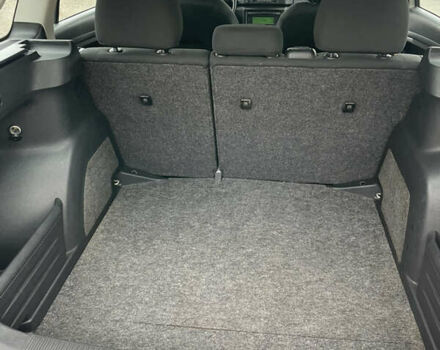 Бежевый Шкода Фабия, объемом двигателя 1.6 л и пробегом 225 тыс. км за 5750 $, фото 9 на Automoto.ua