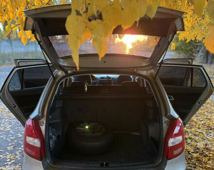 Бежевый Шкода Фабия, объемом двигателя 1.39 л и пробегом 215 тыс. км за 6299 $, фото 19 на Automoto.ua