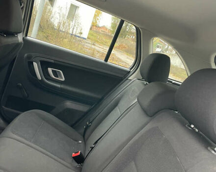 Бежевый Шкода Фабия, объемом двигателя 1.6 л и пробегом 225 тыс. км за 5750 $, фото 21 на Automoto.ua