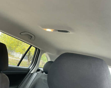 Бежевый Шкода Фабия, объемом двигателя 1.6 л и пробегом 225 тыс. км за 5750 $, фото 17 на Automoto.ua