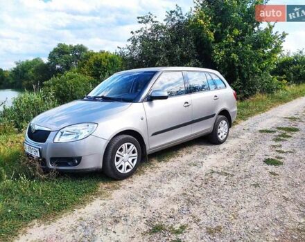 Бежевий Шкода Фабія, об'ємом двигуна 1.39 л та пробігом 73 тис. км за 6000 $, фото 4 на Automoto.ua