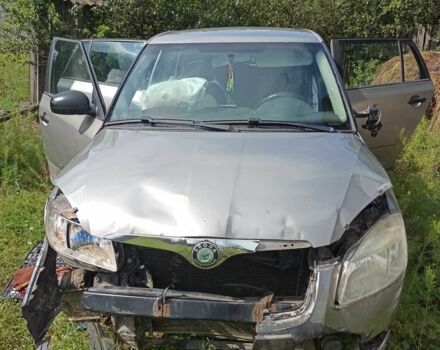 Бежевый Шкода Фабия, объемом двигателя 1.4 л и пробегом 360 тыс. км за 1500 $, фото 5 на Automoto.ua