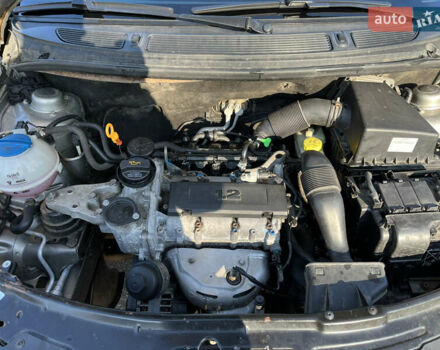 Бежевый Шкода Фабия, объемом двигателя 1.2 л и пробегом 170 тыс. км за 5500 $, фото 10 на Automoto.ua