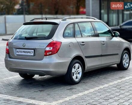 Бежевый Шкода Фабия, объемом двигателя 1.4 л и пробегом 191 тыс. км за 6200 $, фото 3 на Automoto.ua