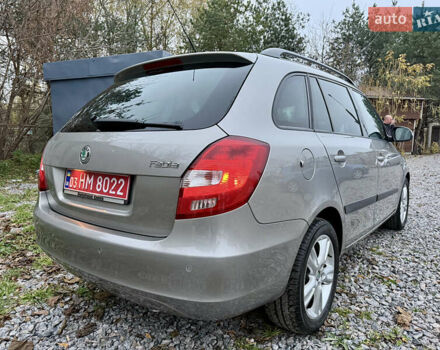 Бежевый Шкода Фабия, объемом двигателя 1.4 л и пробегом 255 тыс. км за 5800 $, фото 5 на Automoto.ua