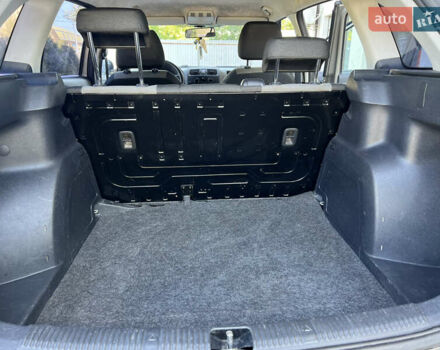 Бежевый Шкода Фабия, объемом двигателя 1.2 л и пробегом 300 тыс. км за 2999 $, фото 10 на Automoto.ua