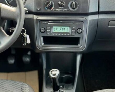 Бежевый Шкода Фабия, объемом двигателя 1.4 л и пробегом 191 тыс. км за 6200 $, фото 8 на Automoto.ua