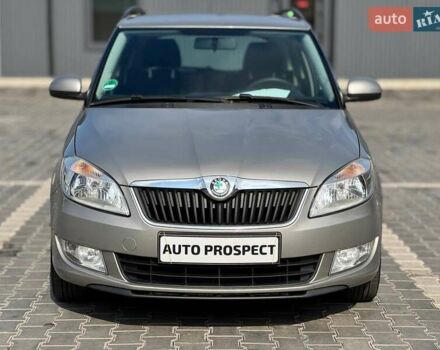 Бежевый Шкода Фабия, объемом двигателя 1.4 л и пробегом 191 тыс. км за 6200 $, фото 1 на Automoto.ua