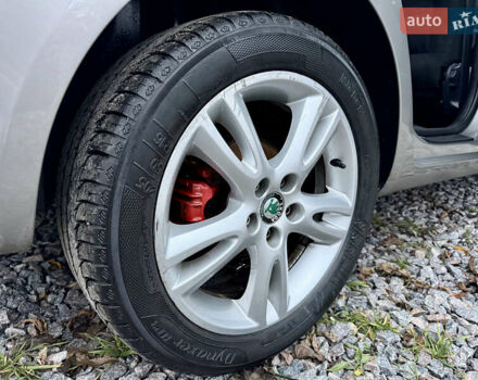 Бежевый Шкода Фабия, объемом двигателя 1.4 л и пробегом 255 тыс. км за 5800 $, фото 9 на Automoto.ua