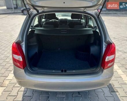 Бежевый Шкода Фабия, объемом двигателя 1.4 л и пробегом 191 тыс. км за 6200 $, фото 13 на Automoto.ua