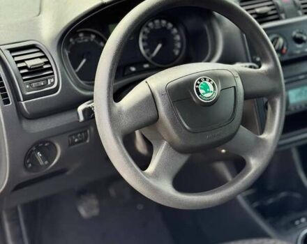 Бежевый Шкода Фабия, объемом двигателя 1.4 л и пробегом 191 тыс. км за 6200 $, фото 6 на Automoto.ua