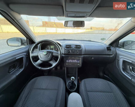 Бежевий Шкода Фабія, об'ємом двигуна 1.2 л та пробігом 302 тис. км за 5499 $, фото 36 на Automoto.ua