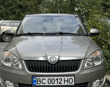 Бежевый Шкода Фабия, объемом двигателя 1.39 л и пробегом 190 тыс. км за 6800 $, фото 4 на Automoto.ua