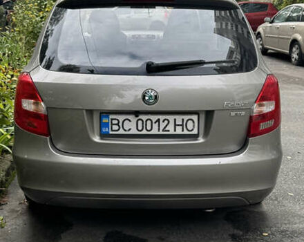 Бежевый Шкода Фабия, объемом двигателя 1.39 л и пробегом 190 тыс. км за 6800 $, фото 5 на Automoto.ua